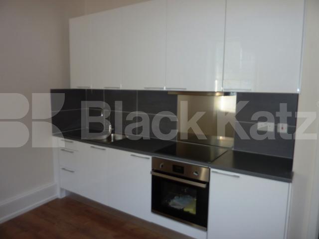 			NEW INSTRUCTION, Studio Apartment, 1 bath, 1 reception Flat			 Gloucester Place, MARYLEBONE